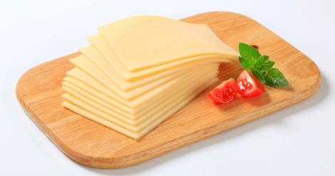 disfruta-del-delicioso-sabor-y-los-posibles-beneficios-del-queso-tybo-en-barra