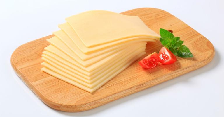 fdisfruta-del-delicioso-sabor-y-los-posibles-beneficios-del-queso-tybo-en-barra