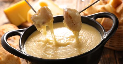 fondue-de-queso-una-delicia-invernal